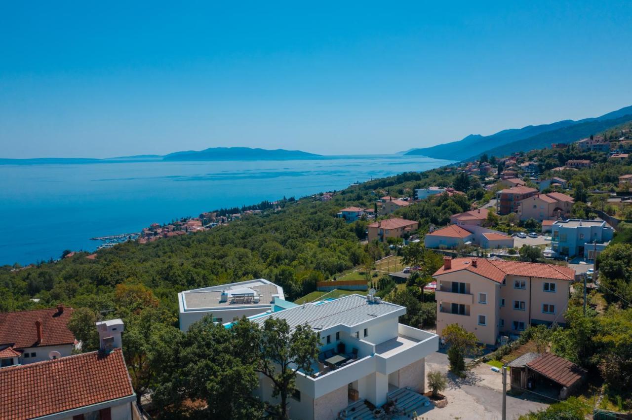 Villa The Boat With Rooftop Pool Matulji Kültér fotó