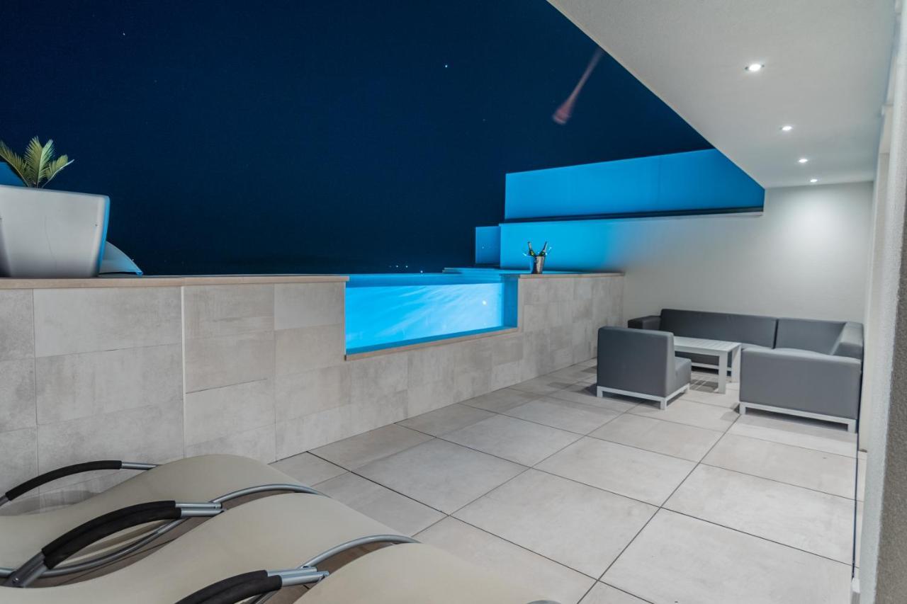 Villa The Boat With Rooftop Pool Matulji Kültér fotó