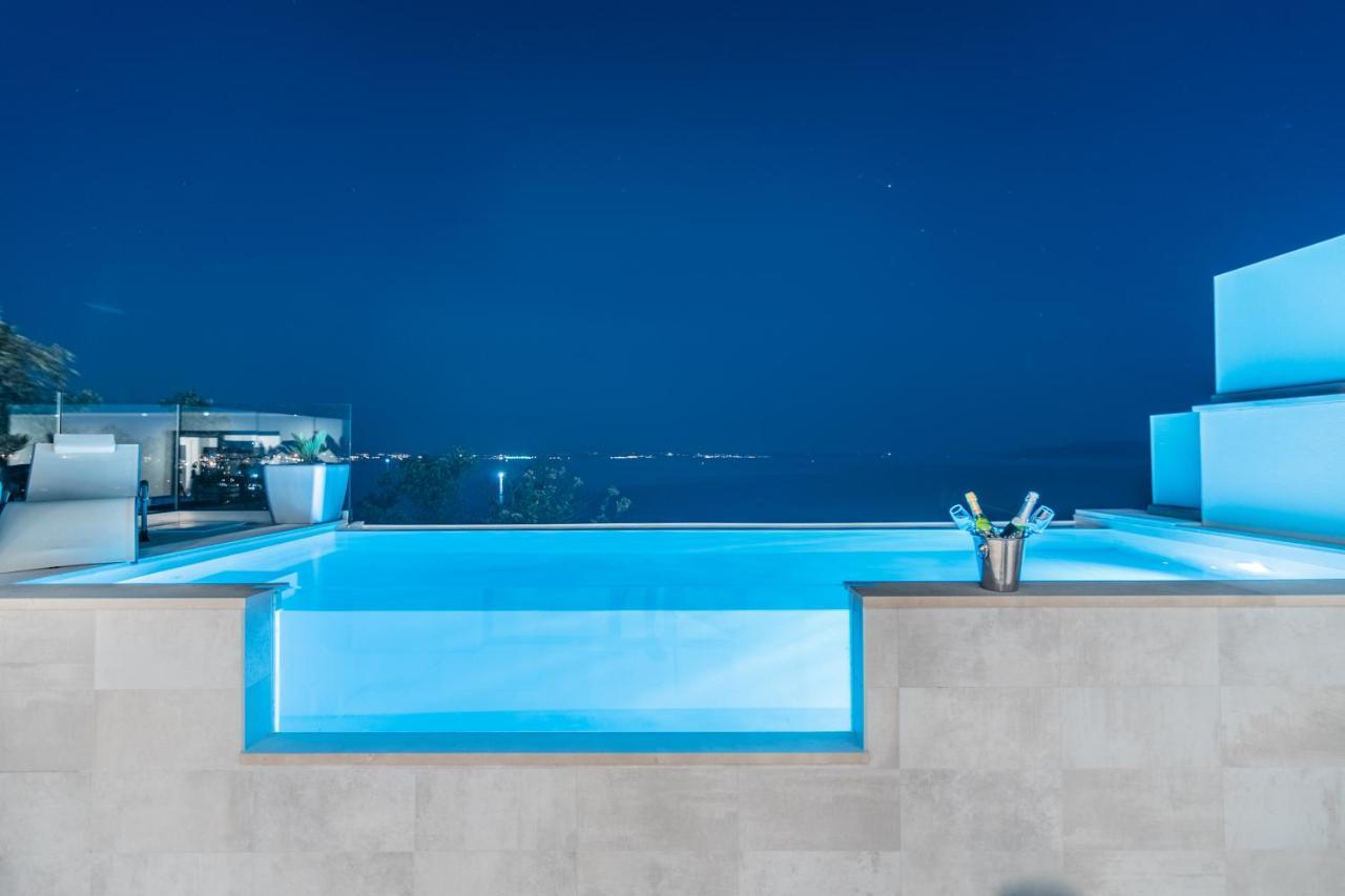Villa The Boat With Rooftop Pool Matulji Kültér fotó